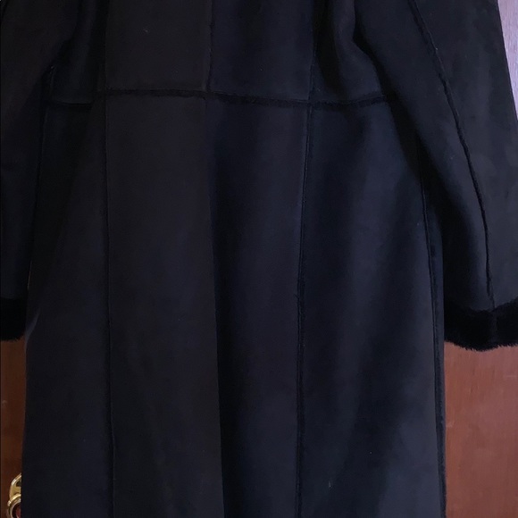 SOLD Woman’s Anne Klein shearling type coat XL - Picture 6 of 6